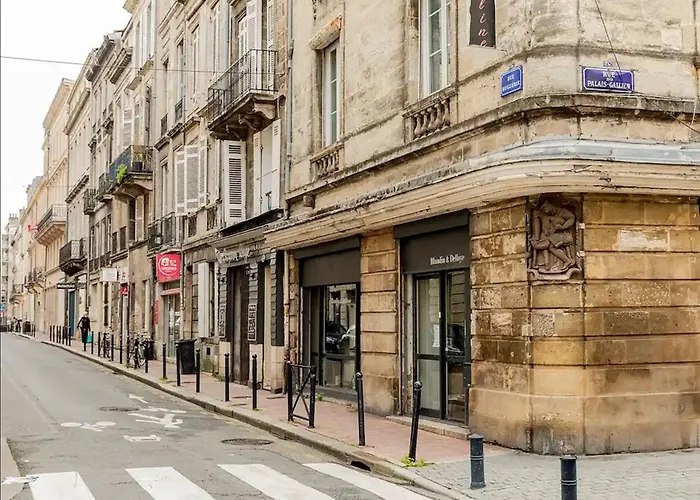 De Charme Neuf Tourny Hyper Centre Apartamento *